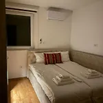 Villa Forest House *