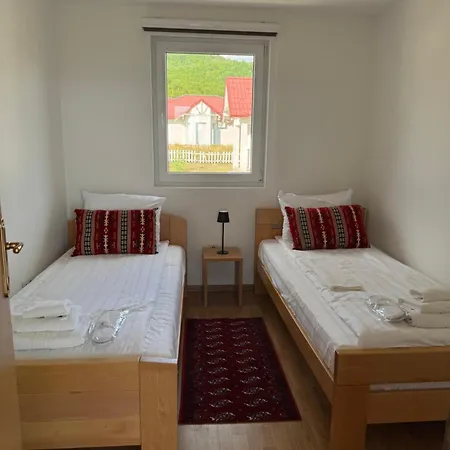 Forest House Vila Ilijas