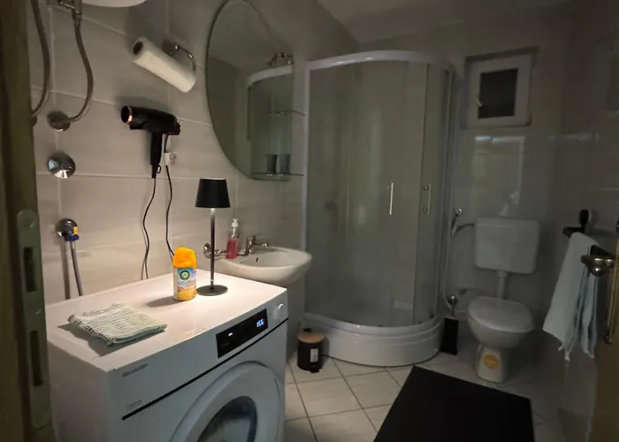 Forest House * Ilijas