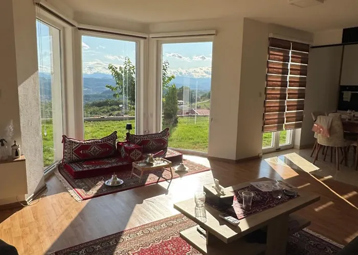 Villa Forest House *